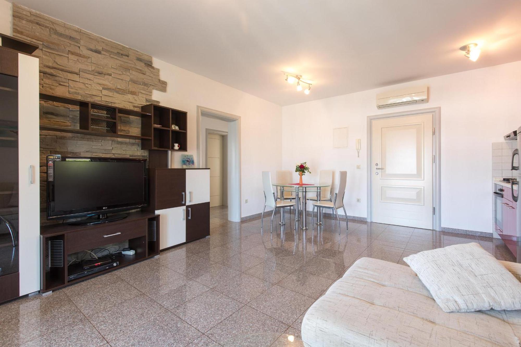 Holiday Home Ore Malinska Luaran gambar